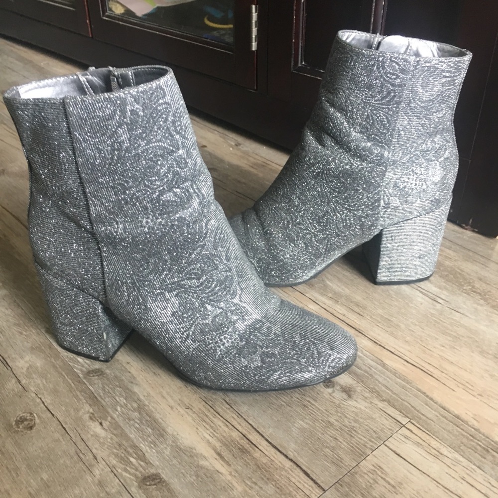 Silver Carlos Santana wedge booties